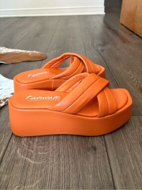 L'INTERVALLE Orange Platform Slide Sandals